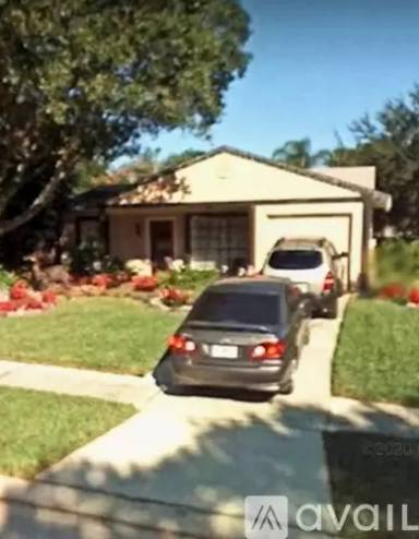Main picture of 2681 Kavalier Dr