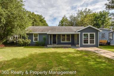 Main picture of 1119 18th Ave N