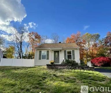 Main picture of 117 Hollister Dr
