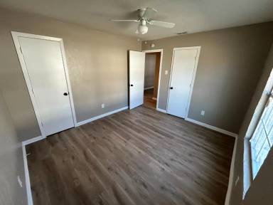 Main picture of 2809 N Highway 175