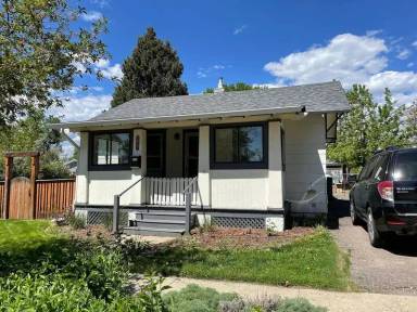 Main picture of 2847 Benton St