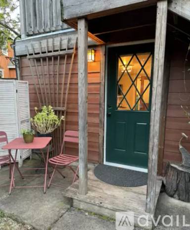 Main picture of 645 E California St