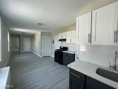 Main picture of 409 Amherst St
