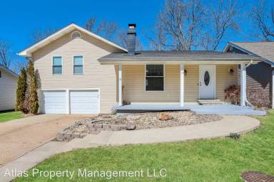 Main picture of 19 Julie Ln