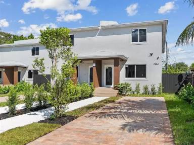 Main picture of 6832 NW 4th Ave