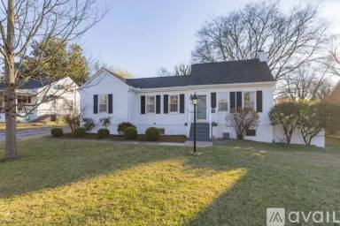 Main picture of 1202 Stratford Ave