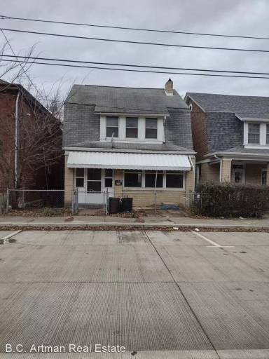 Main picture of 1716 Broadway Ave