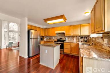 Main picture of 2231 Dailey St