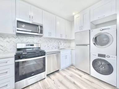 Main picture of 4244 Inglewood Blvd
