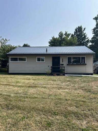 Main picture of 445 Granville St