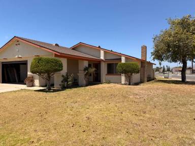 Main picture of 1001 Frank Ln