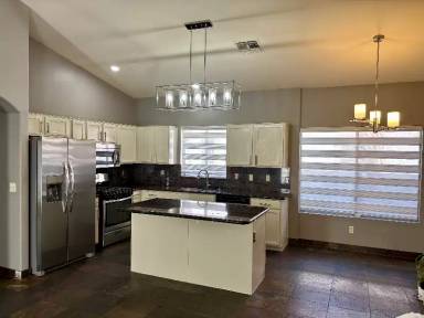 Main picture of 15061 S Harry Truman Pl
