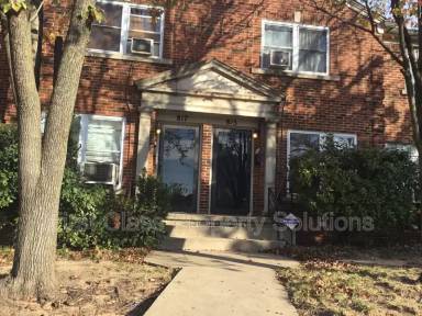 Main picture of 817 NW 13th St