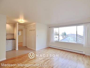 Main picture of 2611 NE 65th St