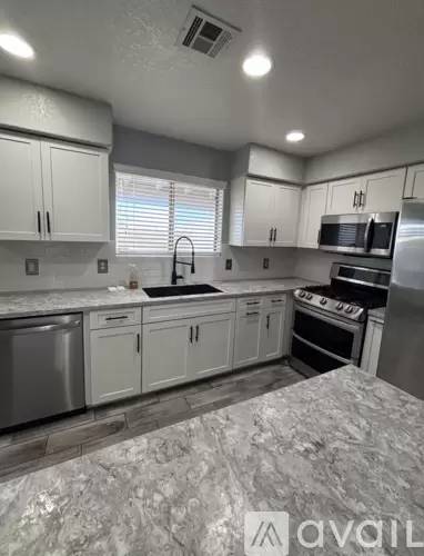 Main picture of 10410 E 36th Pl
