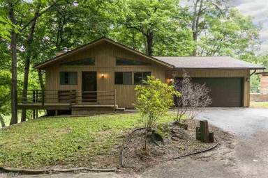 Main picture of 3682 Coral Cove Ln NE