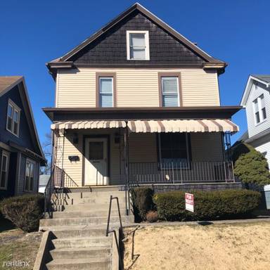 Main picture of 152 Columbia Ave