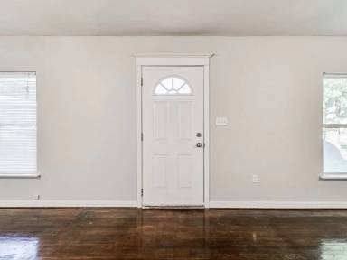 Main picture of 1804 N Park Ave