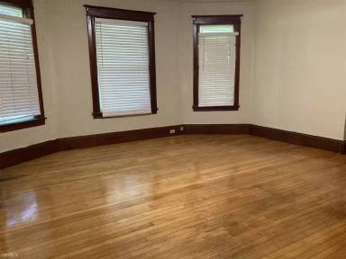 Main picture of 135 Merriam Ave