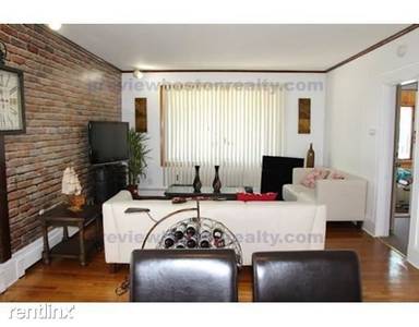 Main picture of 114 Gladstone St