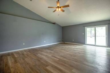 Main picture of 4724 Whitewater Ln