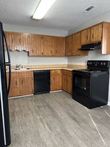Main picture of 420 Prince Ln