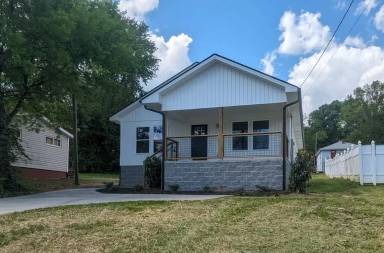 Main picture of 3615 Lyle Ave