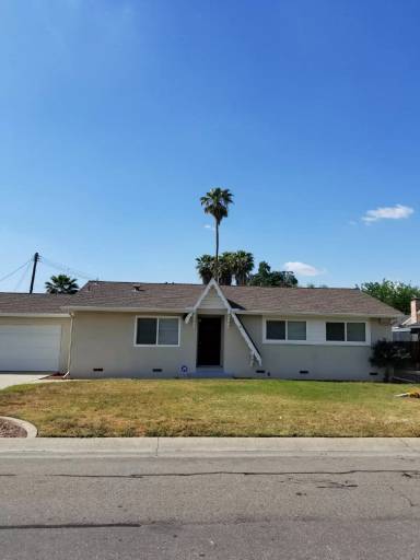 Main picture of 4400 W Crowley Ave