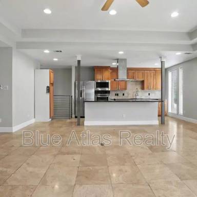 Main picture of 2690 Rockbrook Dr