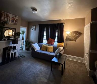 Main picture of 34 Grant Ave