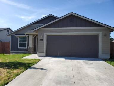 Main picture of 233 E Walcott Lake Dr