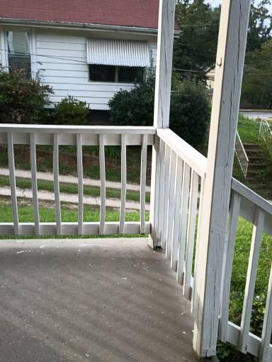 Main picture of 327 Caulder Ave