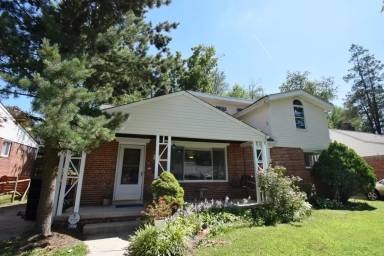 Main picture of 1507 Oakview Dr