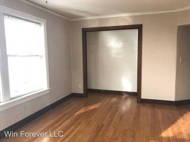 Main picture of 821 9th Ave