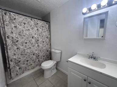 Main picture of 10805 Towner Ave NE