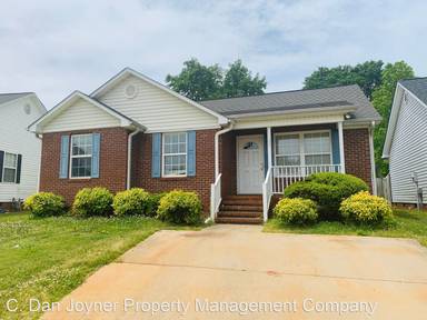 Main picture of 105 Cosmos Ln