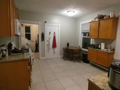 Main picture of 4 Bucknam St