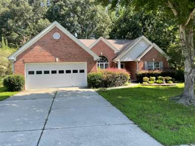 Main picture of 1850 Heatherton Rd