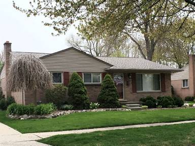 Main picture of 428 Rewold Dr
