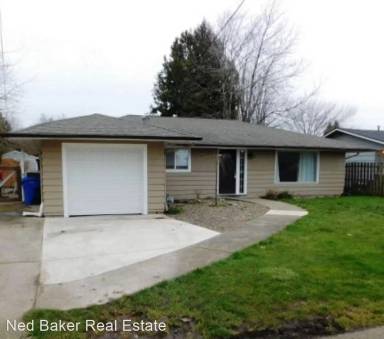 Main picture of 274 45th Ave SE