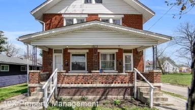 Main picture of 370 Midland Ave
