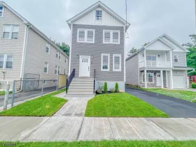 Main picture of 413 E 9th Ave