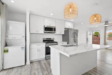 Main picture of 4517 Thorn St