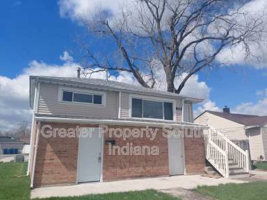 Main picture of 8120 Kennedy Ave