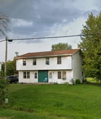 Main picture of 8390 Hickory Ave