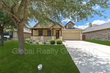 Main picture of 2118 Pecan Hvn