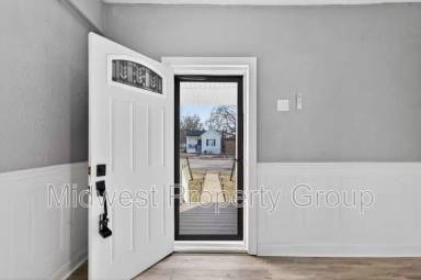 Main picture of 6619 Etzel Ave