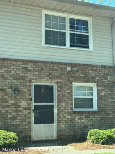 Main picture of Colonial Apartments