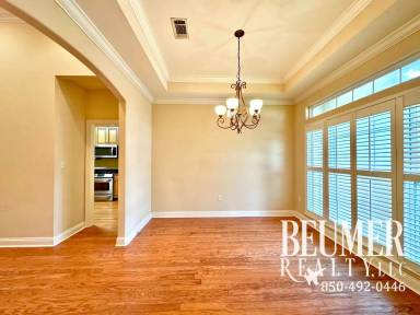 Main picture of 3420 Navigator Ave