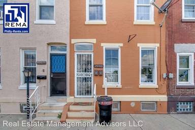 Main picture of 2040 N Franklin St